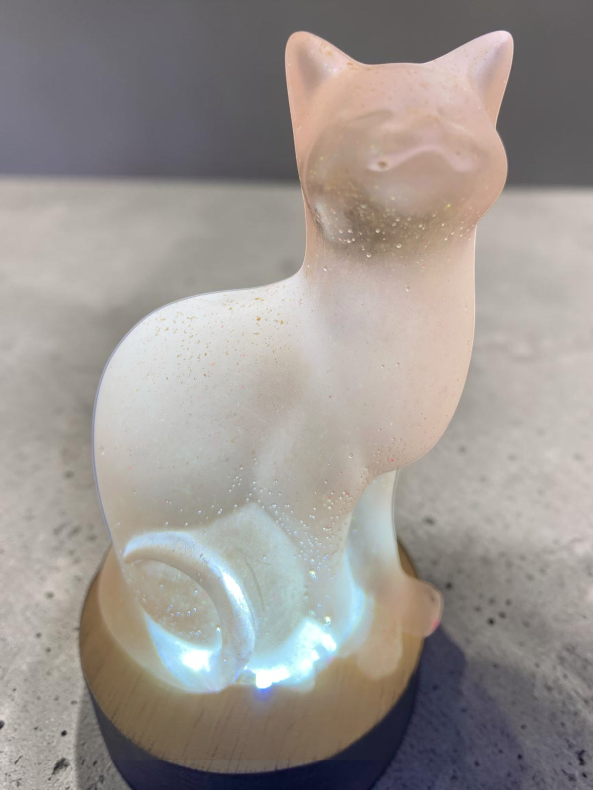 Chat Lumineux Rose Pâle pailleté Argent
